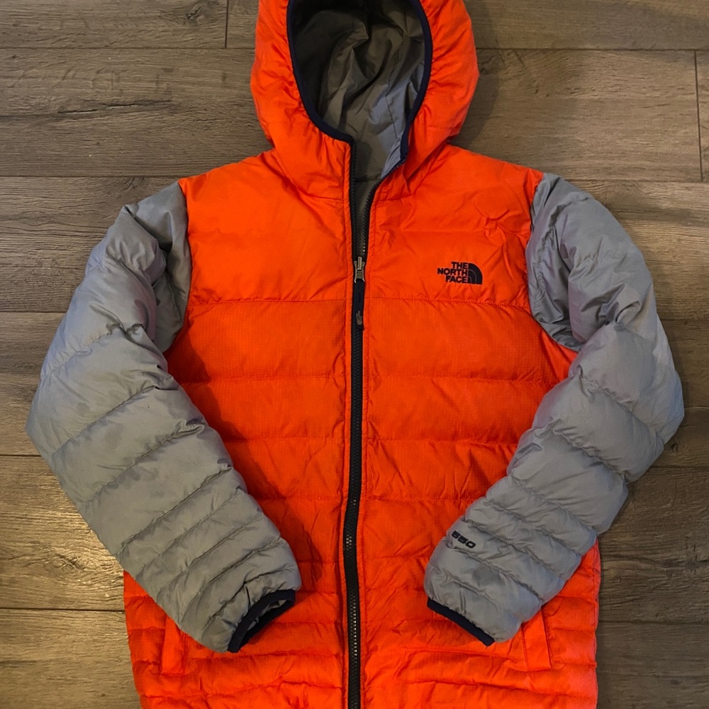 Boy’s Large (14/16) The North Face Reversible Down Jacket
